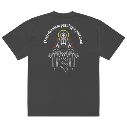 Perfectionism paralyzes potential - Oversized Faded Tee
